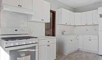 26 E 28TH St, Bayonne, NJ 07002