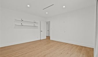 13817 Bromwich St, Arleta, CA 91331