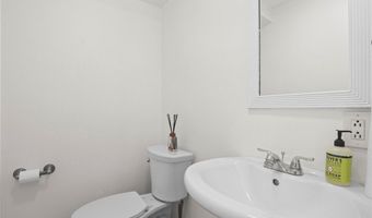 1525 N Hayworth Ave 204, Los Angeles, CA 90046