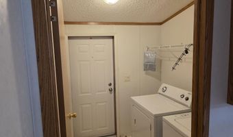 520 SHIRLEY St, Bloomfield, NM 87413