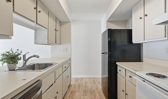 2411 Packard St 53E, Ann Arbor, MI 48104