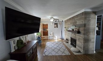 936 W Vine St, Albany, IN 47320