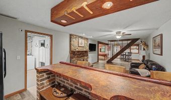 2349 Lakeview Dr, Ames, IA 50010