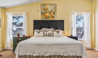 8 Bass St, Alligator Point, FL 32346