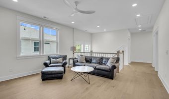 1068 Capersview Ct, Awendaw, SC 29429