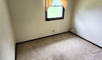 1800 E Maple St, Algona, IA 50511