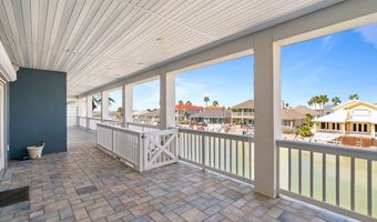 134 Bay Harbor Dr, Aransas Pass, TX 78336