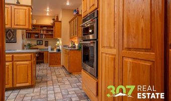 33 Road 3DX, Cody, WY 82414