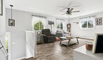 1041 S Columbus Cir, Ashland, OH 44805