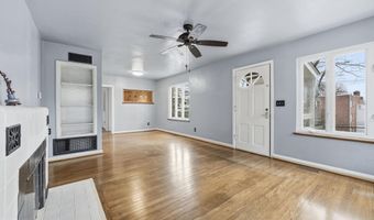 2030 N QUINN St, Arlington, VA 22209