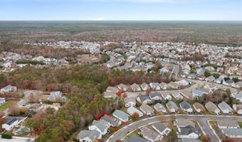 24 Pond View Cir, Barnegat, NJ 08005