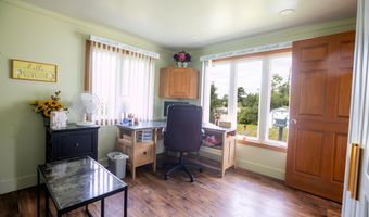 875 Hammond St, Bangor, ME 04401
