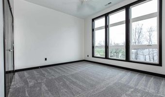 120 Twin Steeples NE Ste 313, Dyersville, IA 52040