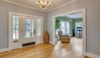 411 N B St, Arkansas City, KS 67005