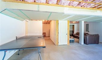 59 Camden Ln, Cranston, RI 02921