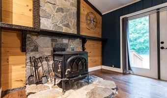 11 Paris Irons Rd, Glocester, RI 02857