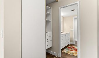 6101 EDSALL Rd 312, Alexandria, VA 22304
