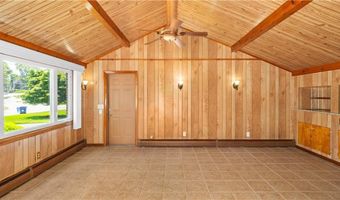 67 Vancouver Ave, Warwick, RI 02886