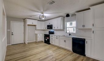 204 N Apple, Beebe, AR 72012