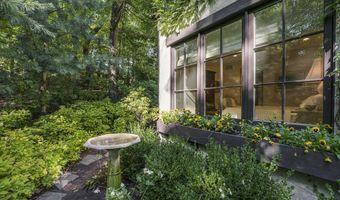 106 E Idler Ave, Beverly Shores, IN 46301