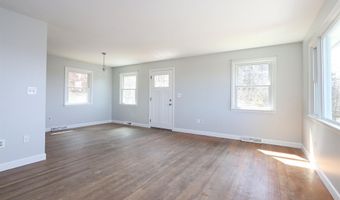 441 Tower Rd, Barnet, VT 05821