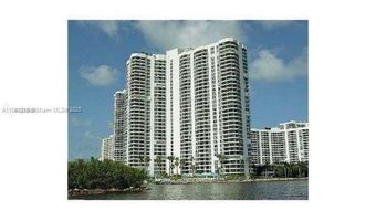 3400 NE 192nd St 811, Aventura, FL 33180