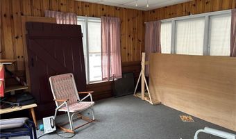 12 Oakland Ave, Johnston, RI 02919