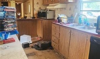 8315 NW High St, Amsterdam, MO 64723