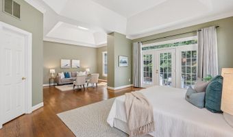 10900 BELLS RIDGE Dr, Potomac, MD 20854