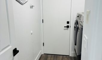 2247 W HIGHLAND St, Chandler, AZ 85224