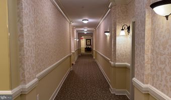 44465 CHAMBERLAIN Ter 103, Ashburn, VA 20147