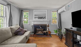 132 King Phillip Dr, North Kingstown, RI 02852