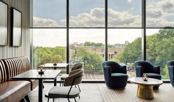 1-5 DOCK St 1707, Philadelphia, PA 19106