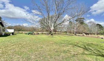 2259 E Laurel St, Atmore, AL 36502