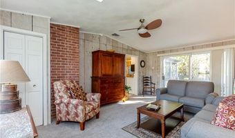 17 Woodview Dr, Cranston, RI 02920