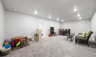 780 Brook Ridge Ave, North Liberty, IA 52317