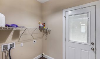13 Douglas St, Athens, TN 37303