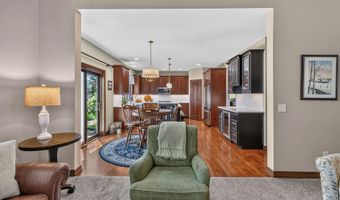 6622 N Kurey Dr, Appleton, WI 54913