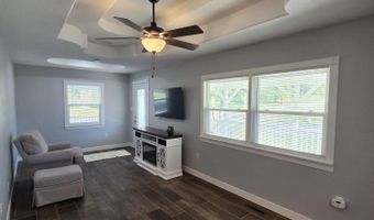 911 LINN St, Atlantic, IA 50022