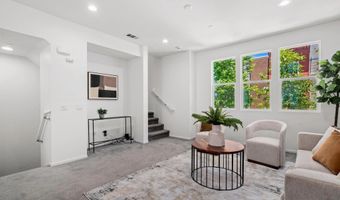 316 Antoni Gln 906, Escondido, CA 92025