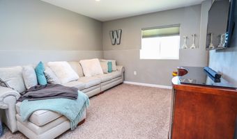 1202 SW 13th Ave, Aberdeen, SD 57401