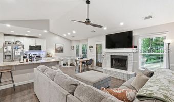 16 Sherwood Ln, Beaufort, SC 29907