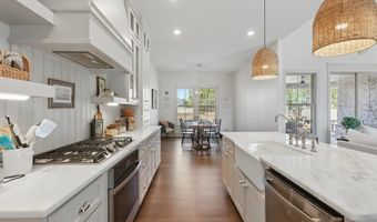 5612 Claire Dr, Benton, AR 72019
