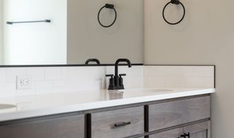 734 NW 28TH St, Battle Ground, WA 98604