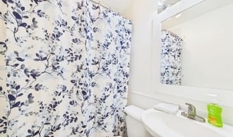 309 E 34th St, Anderson, IN 46013