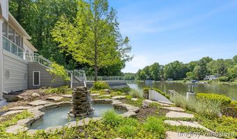 7635 Sandy Hollow Ln SE, Alto, MI 49302