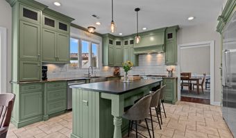 1092 S KIMBLES Rd, Yardley, PA 19067
