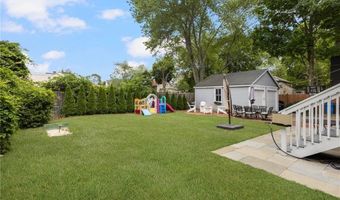 157 Arnold Ave, Cranston, RI 02905