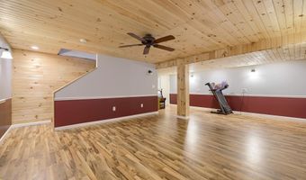 504 LONGVIEW Dr, Reading, PA 19608