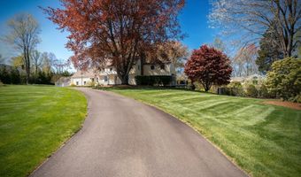 36 Whiting Farm Rd, Branford, CT 06405